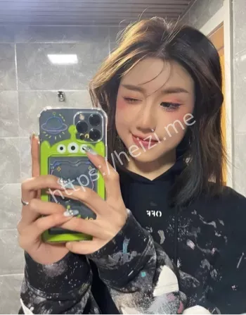 重庆大学徐紫茵床照